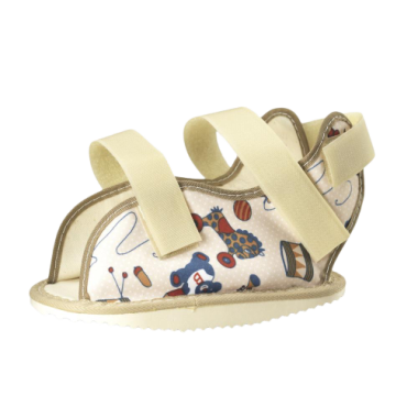 KidsLine Cast Shoe with Character Print