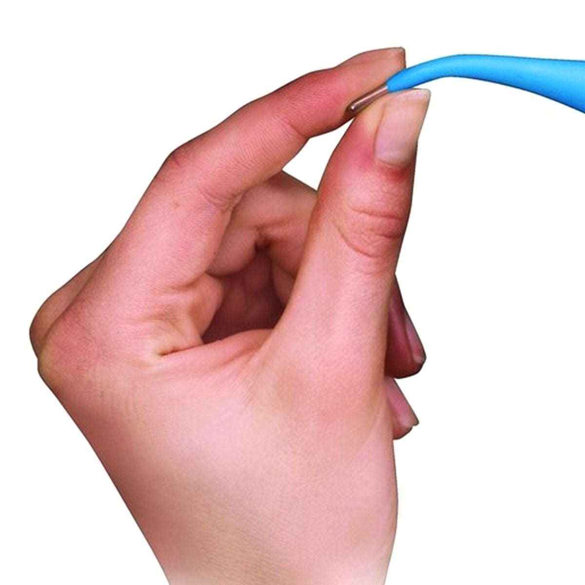Digital Thermometer Has a Flexible Tip