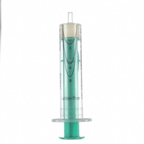 Plastic syringe