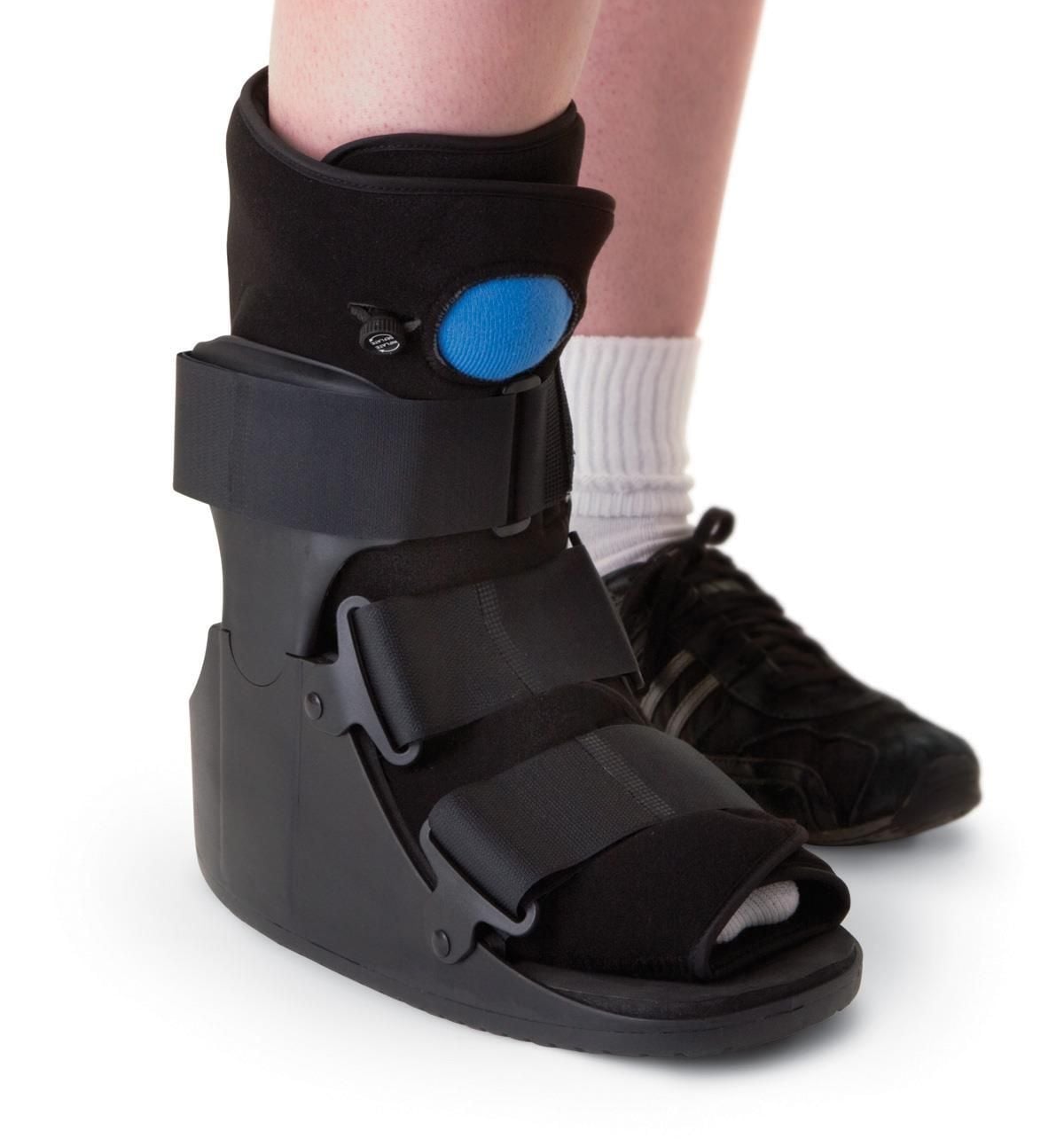 Medline Deluxe Pneumatic Ankle Walkers, Size XS to XL