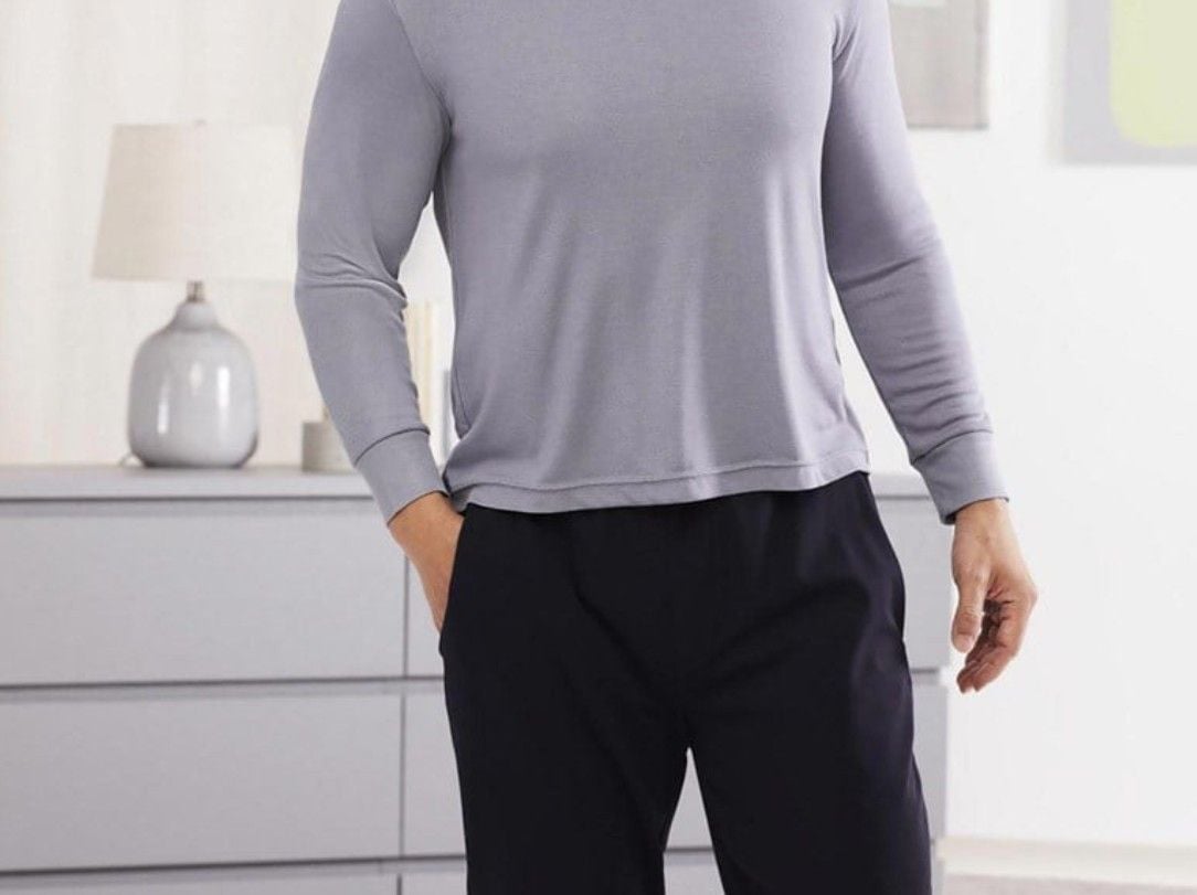 Fits discreetly under pajamas