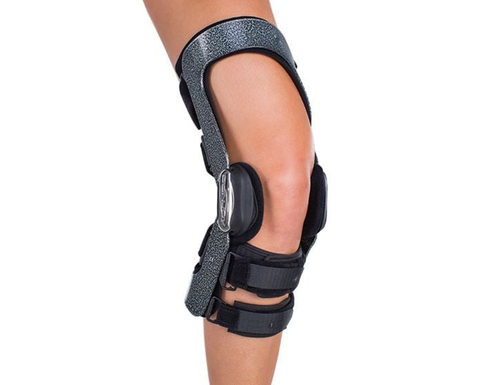 Donjoy Armor Knee Brace with Fourcepoint Hinge for Professional