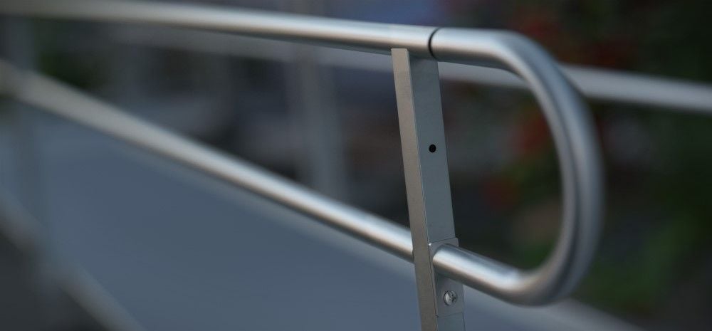 Two-line handrail