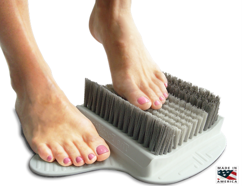FootMate Cleans Feet Easily