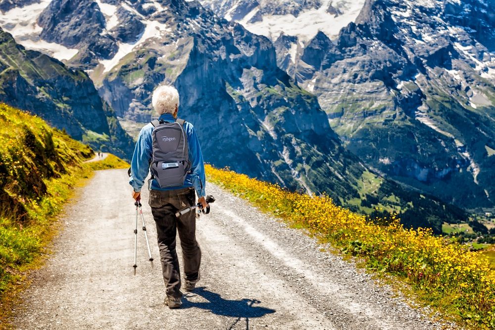 Hiker with Inogen G5 in Backpack