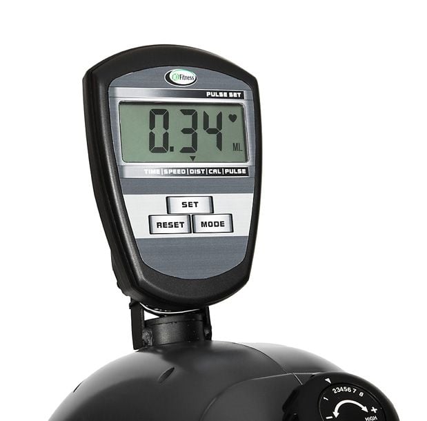 Large Tilting Display Clearly Shows Time, Speed, Distance, Calories, and Pulse