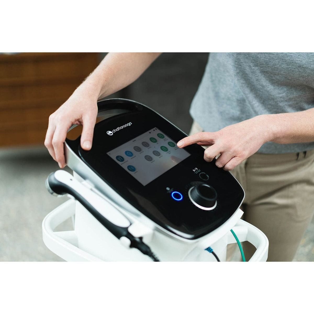 Combo 2 channel system has a large, 7-inch color touch screen that displays treatment results
