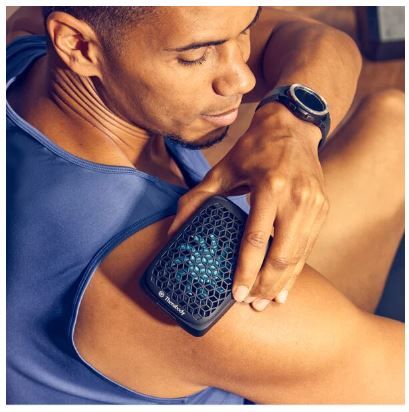 RecoveryTherm Cube on Shoulder