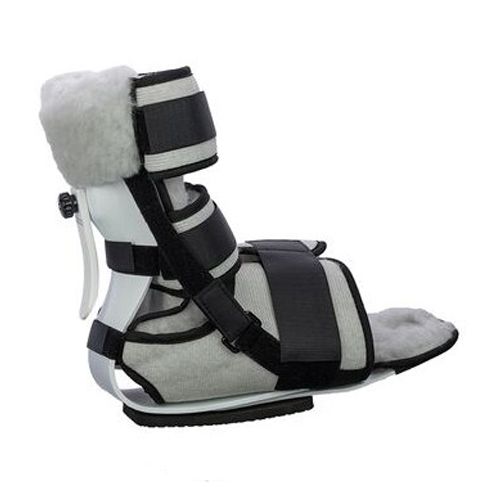 Boot with with straps