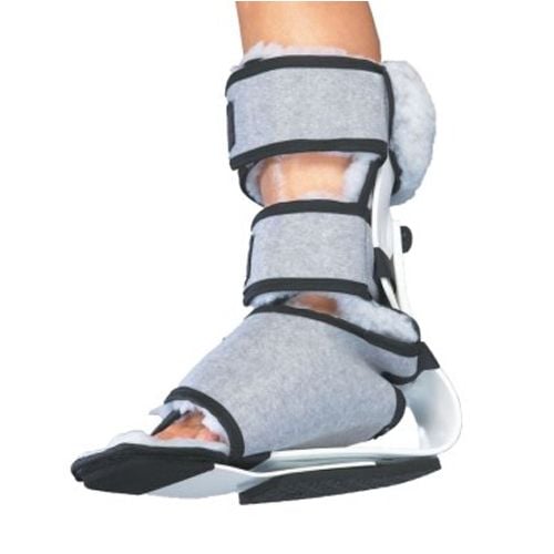 Boot without straps