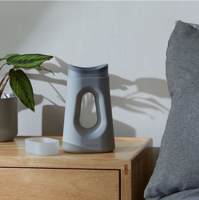 Loona Urinal Ergonomic Handles for an Easy Grip