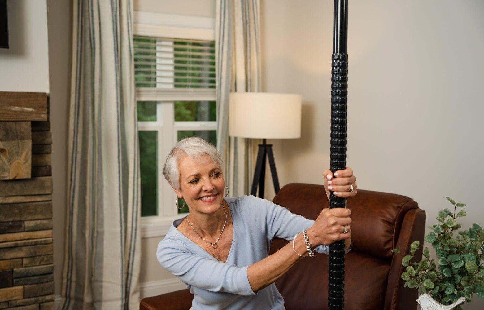 Titan Pole - Black