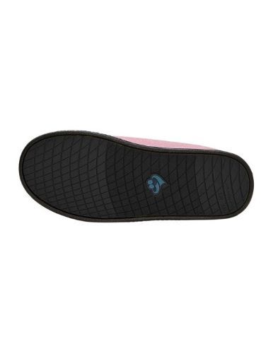 The sole of the Silverts shoe is made of non-slip rubber.