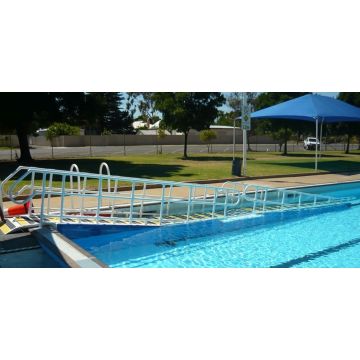AquaTrek Pool Ramp