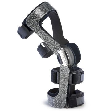 Donjoy Armor Knee Brace with FourcePoint Hinge 