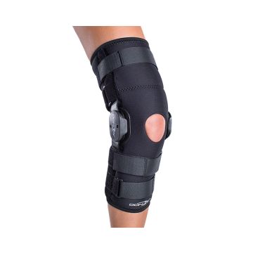 Medium Playmaker Drytex Sleeve with Popliteal Cutout, Standard Hinge (11-0558-3)