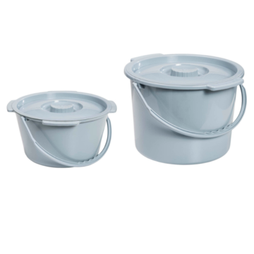 7.5 Quart (Left) and 12 Quart (Right)