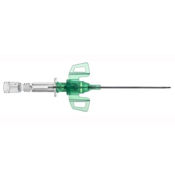 Case of Green 18 Gauge Introcan Safety 3 Closed IV Catheter (4251131-02)