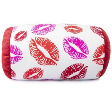 Kisses 14 Inch Throw