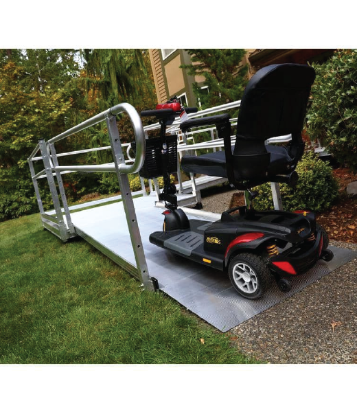 High-strength and durable aluminum ramp.